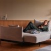 Sofá cama matrimonio Malloy de Innovation Living tapizado de alta calidad.