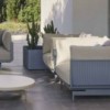 Macetero Sonora de Gandía Blasco. Macetero de diseño para jardín o terraza.