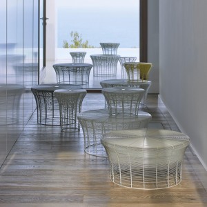 Mesa baja Aram Outdoor de diseño para jardín o terraza de Gandia Blasco.