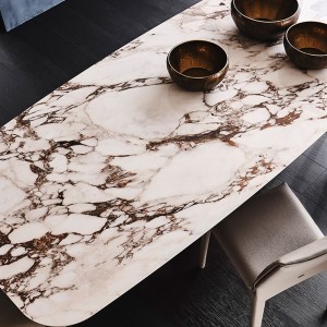 Mesa Tyron Keramik de Cattelan Italia. Mesas de comedor de diseño italiano.
