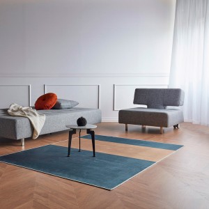 Sillón cama de diseño Long Horn Excess Lounger para salón de Innovaction Living.