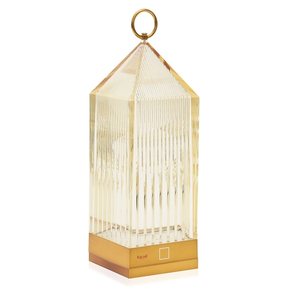 Lámpara sobremesa Lantern de Kartell transparente ideal para exteriores.