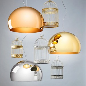 Lámpara colgante FL/Y small Kartell disponible en variedad de acabados.
