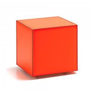Pouf Kubo de Cattelan Italia. Poufs tapizados en cuero. Poufs modernos.