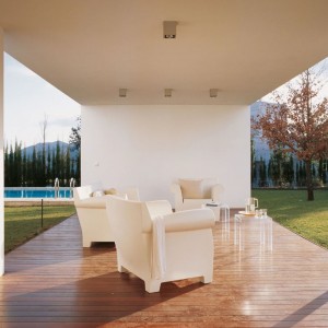 Sillón Bubble Club Kartell. Muebles y complementos de diseño para exterior.