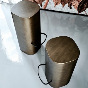 Taburete Pancho de Cattelan Italia. Taburetes modernos de diseño italianos.