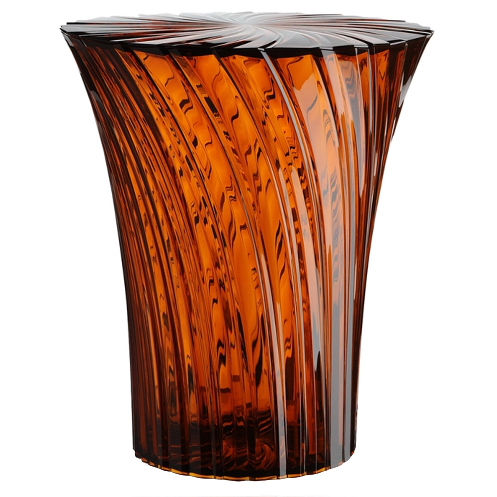 Taburete transparente Sparkle de Kartell en acabados transparentes.
