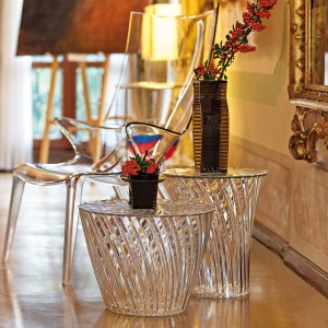 Sparkle mesita auxiliar de Kartell. Diseño moderno de calidad italiana.
