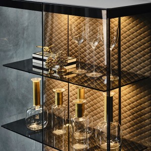 Aparador de diseño Boutique alta de Cattelan Italia. Aparador moderno.
