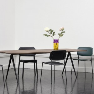 Silla Soft Edge 45 de gran diseño moderno para espacios interiores catálogo de Hay.