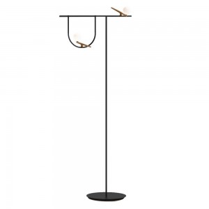 Yanzi Floor de Artemide para despachos. Lámpara de pie ideal para interior.