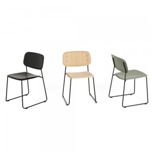 Silla Soft Edge 50 de madera de gran diseño moderno para espacios interiores catálogo Hay