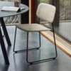 Silla Soft Edge 50 de madera de gran diseño moderno para espacios interiores catálogo Hay