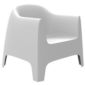 Butaca Solid Apilable para Espacios Exteriores Diseñada por Vondom