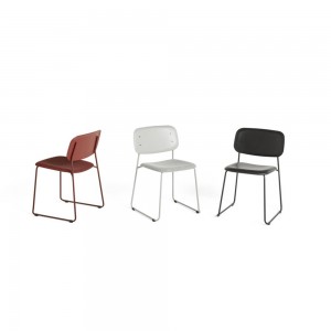 Silla Soft Edge 55 asiento Tapizado de Hay tapizada y polipropileno de gran diseño moderno para espacios interiores.