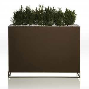 Jardinera Wall Vela Hecha en Resina con Luz Led y Autorriego | Vondom