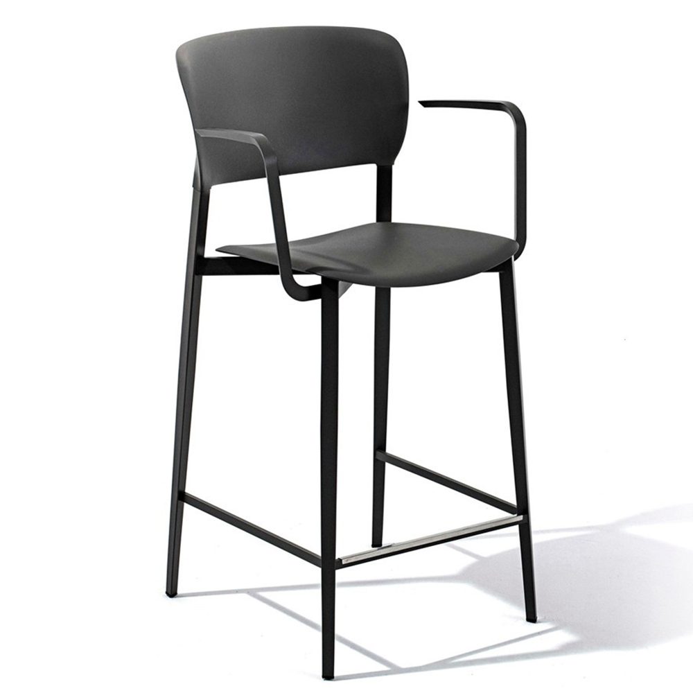 Taburete PLY tapizado de Desalto. Muebles de diseño italiano modernos.
