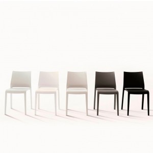 Silla Riga de Desalto. Silla apilable de diseño moderno con calidad italiana.
