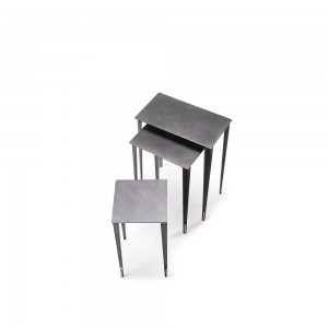 Mesa auxiliar Spillo de Cattelan Italia. Mesas auxiliar de diseño moderno.