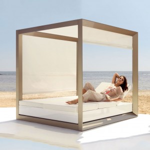 Pérgola Vela Daybed con Base Giratoria 360º y Anclajes al Suelo
