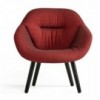 Butaca AAL 82 tapizado Soft de Hay para interiores, estilo nórdico y asiento tapizado.