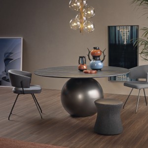 Silla Bahia de Bonaldo. Moderno diseño italiano. tapizada envolvente.