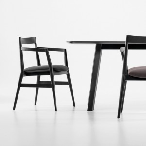 Silla Dobra madera de Prostoria. Sillas diseño de madera.