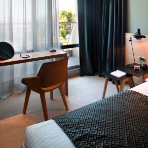 Silla Monk Madera de Prostoria. Sillas diseño. Prostoria.