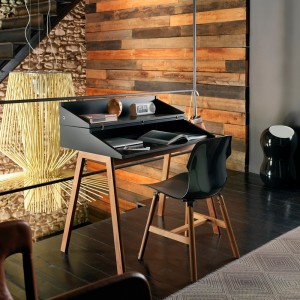 Silla Stereo Wood de Casamania. Sillas y poufs modernas de diseño italiano.