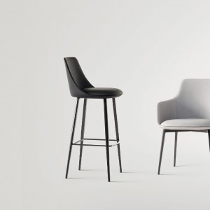 Taburete Itala too de Bonaldo. Sillas modernas. Mobiliario de diseño.