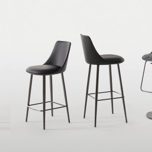 Taburete Itala too de Bonaldo. Sillas modernas. Mobiliario de diseño.