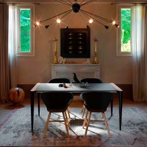 Silla Vad Wood de Casamania. Sillas y poufs modernos. Diseño italiano.