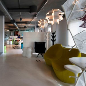 Sofá Kouch de Casamania. Sofás, sillas y poufs modernos. Diseño italiano.