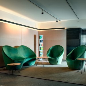 Sofá Kouch de Casamania. Sofás, sillas y poufs modernos. Diseño italiano.