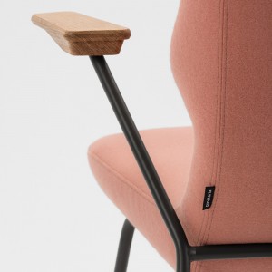 Silla Oblique Metal con brazos de Prostoria. Sillas diseño.
