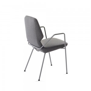 Silla Oblique Metal con brazos de Prostoria. Sillas diseño.
