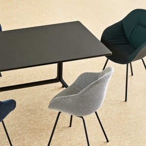 Mesa rectangular AAT 10 de madera y aluminio de Hay. Muebles de diseño.