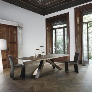 Mesa Big Table fija madera de Bonaldo. Mobiliario de diseño italiano.