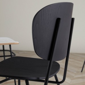 Silla comedor moderna Fosca Blasco&Vila. Sillas de diseño hechas en madera.
