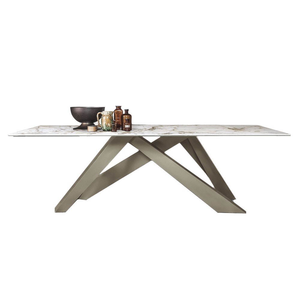 Mesa fija Big Table con sobre en cerámica de Bonaldo. Ideal para salón.