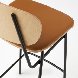 Taburete tapizado Fosca Blasco&Vila. Taburetes con diseño moderno y asiento tapizado.