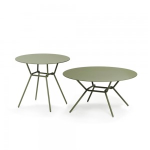 Mesa auxiliar Strain Outdoor de Prostoria. Mesa diseño para tu jardín.