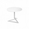 Mesa auxiliar Delta de Vondom. Muebles y complementos de exterior.