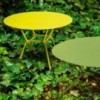Mesa auxiliar Strain Outdoor de Prostoria. Mesa diseño para tu jardín.