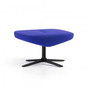 Trifidae ottoman de Prostoria. Pouf diseño.