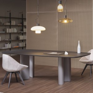 Mesa Geometric Bonaldo con variados acabados en su sobre. Ideal para salón.