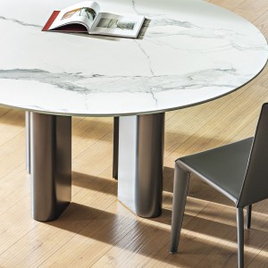 Mesa Geometric redonda Bonaldo. En variedad de acabados. Ideal para salón.