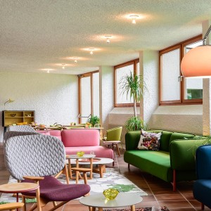 Teti de Artemide. Variedad de lámparas modernas para interiores.