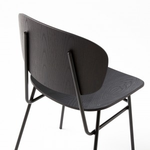Silla comedor moderna Fosca Blasco&Vila. Sillas de diseño hechas en madera.