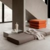 Pouf Bingo modular para dormitorio de Softline. Sillones y pouf de diseño.